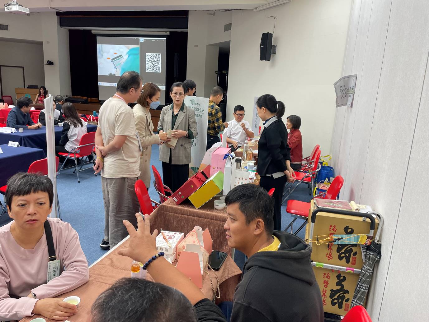 圖一、本年11月20日於台北市農會辦理之有機茶與有機袋茶企業媒合會。