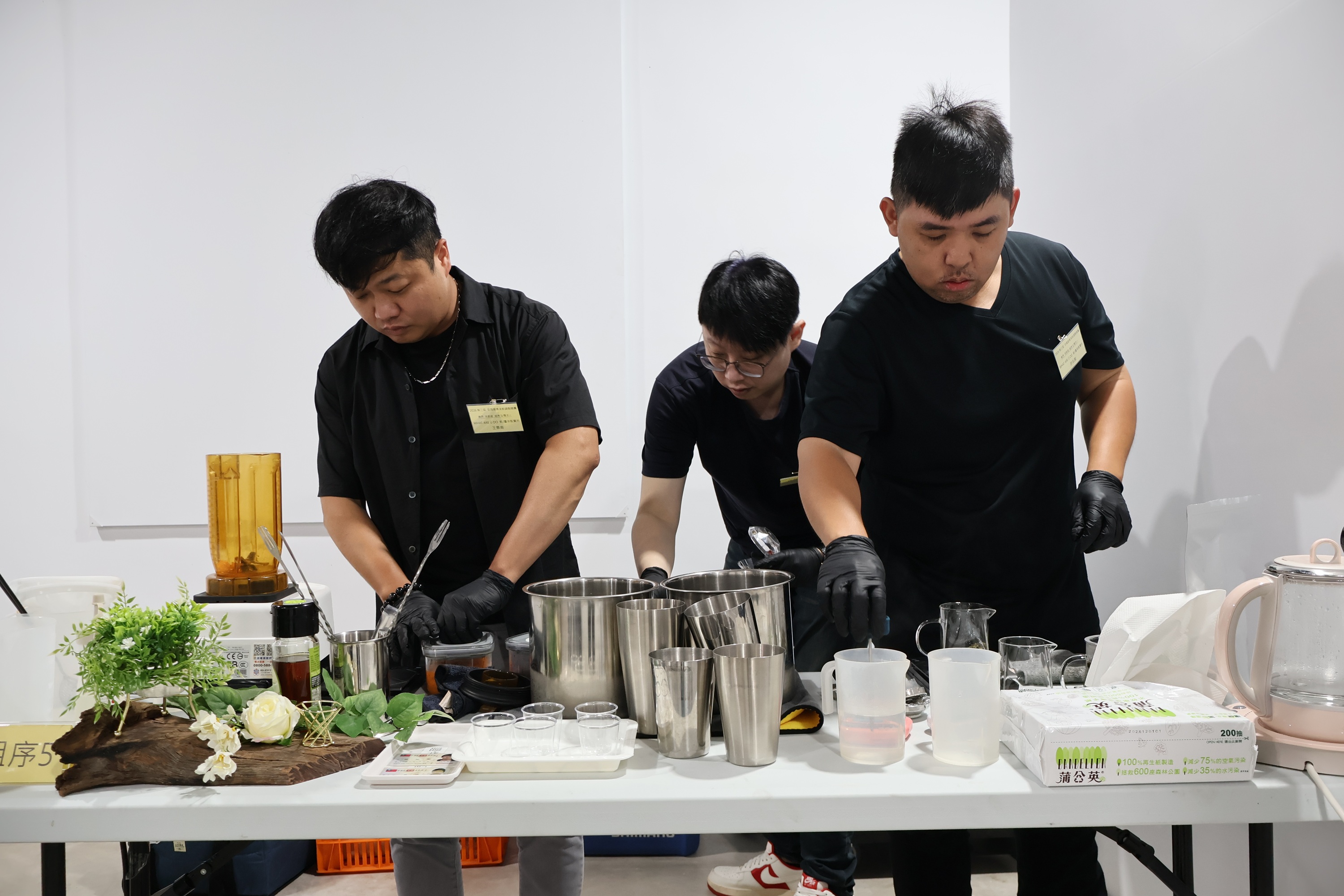 圖三、2026全國創意茶飲調製競賽初賽業界組競賽現場