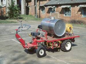 車載式動力噴霧機