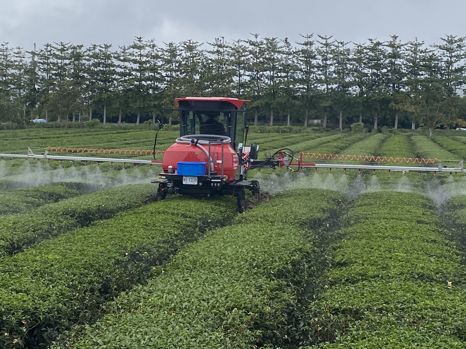 茶園防治機械