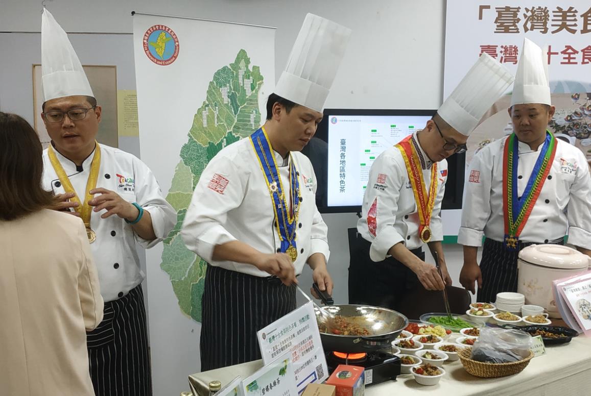 4位主廚現場示範料理--(絞肉)遇上烏龍油飯